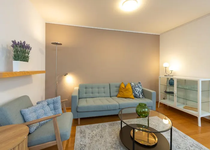 Cozy Duplex Garden & Family Comfort 公寓