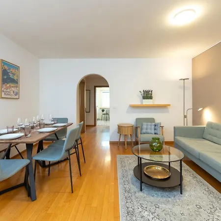 Apartmán Cozy Duplex Garden & Family Comfort